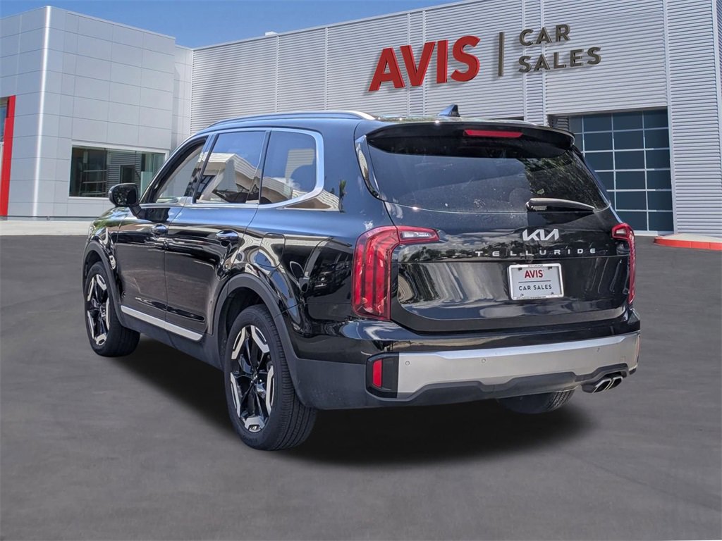 Used 2025 Kia Telluride S image 9