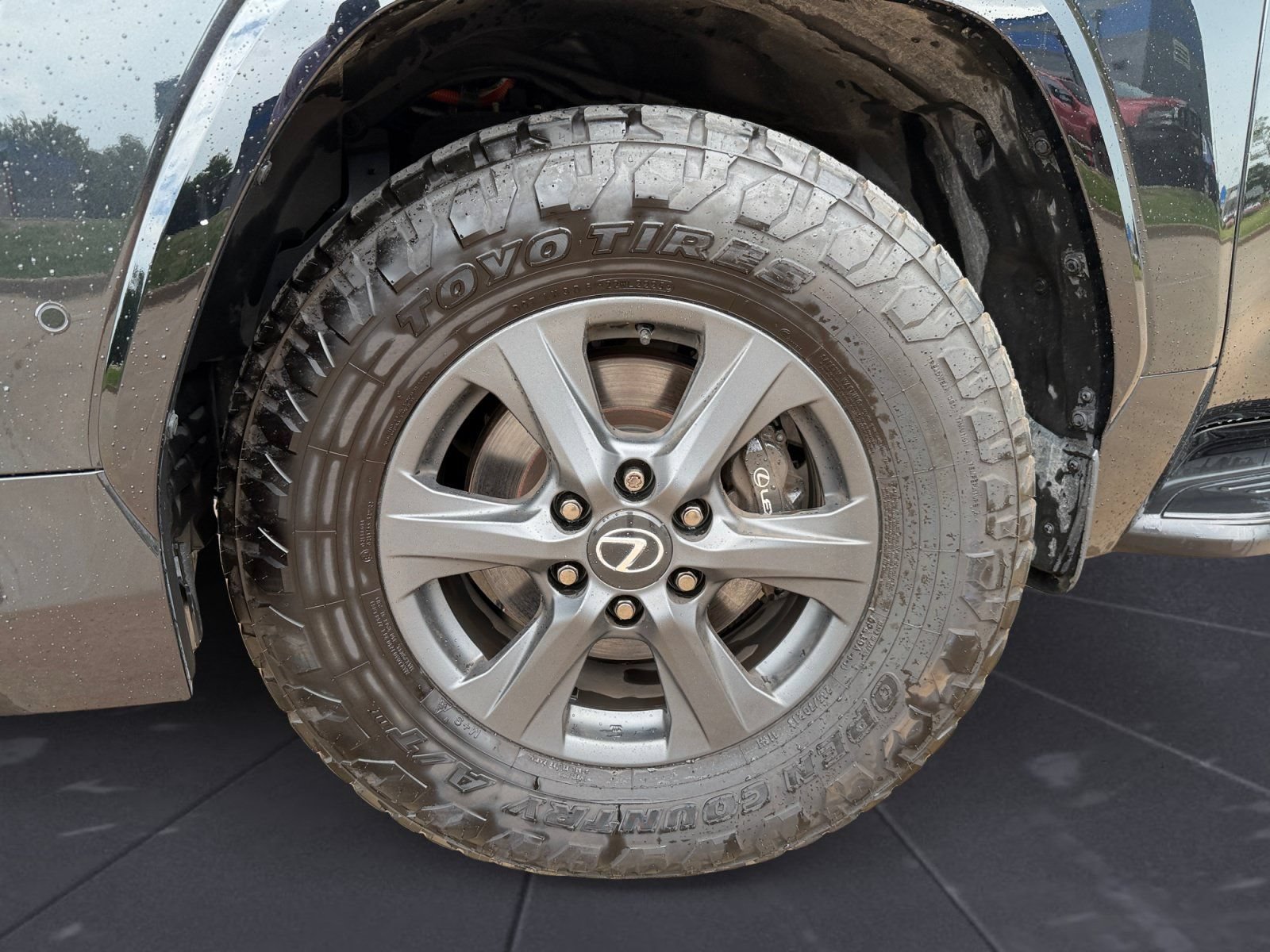 Used 2025 Lexus LX 700h Overtrail AWD/4WD image 14