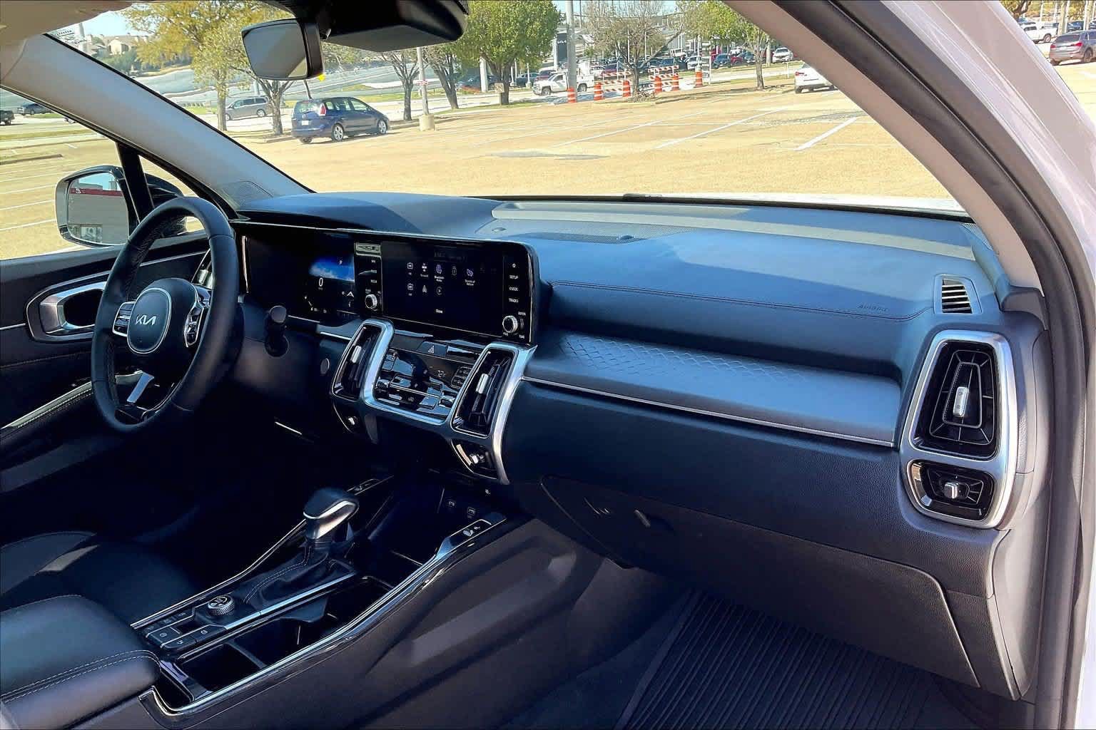 Certified 2023 Kia Sorento SX FWD image 21