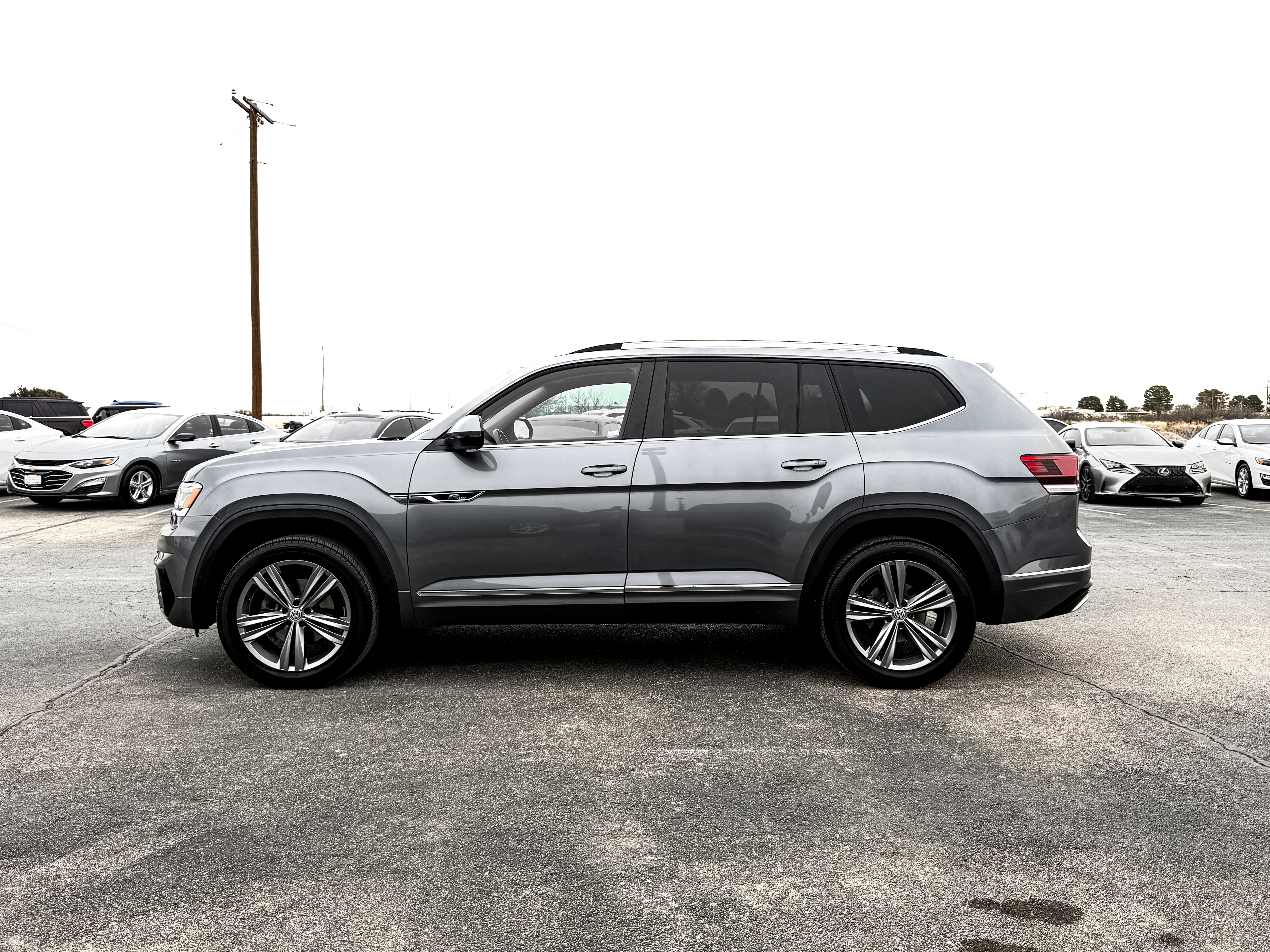 Used 2019 Volkswagen Atlas SEL R-Line image 8