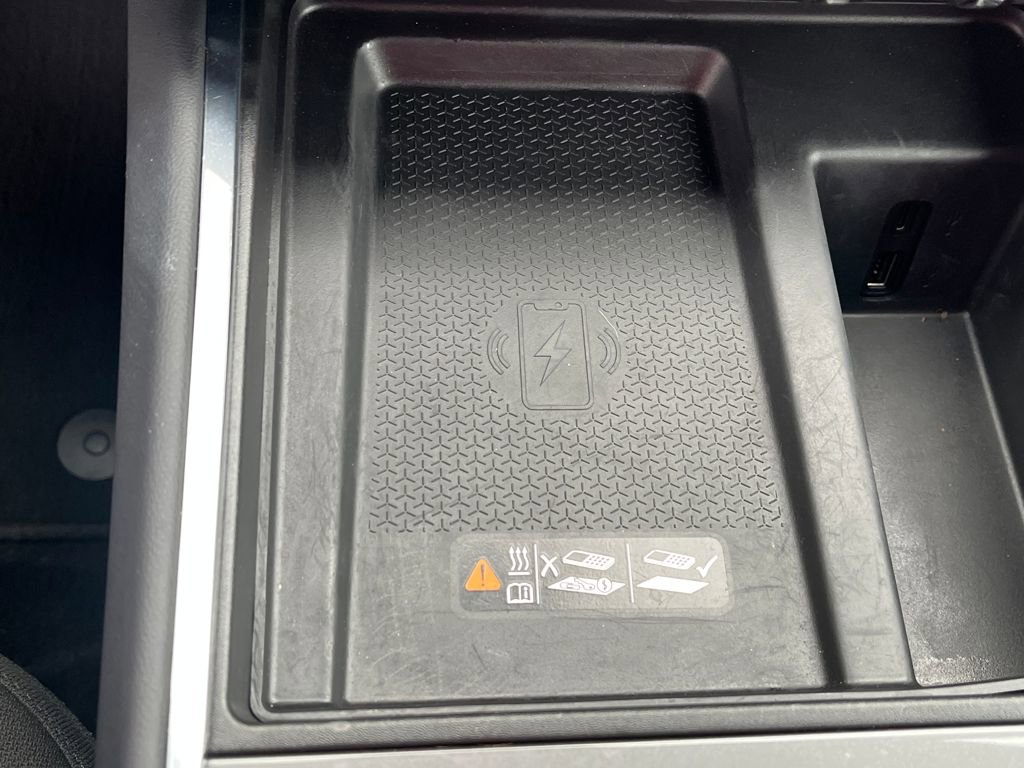 Used 2025 GMC Acadia Elevation image 33