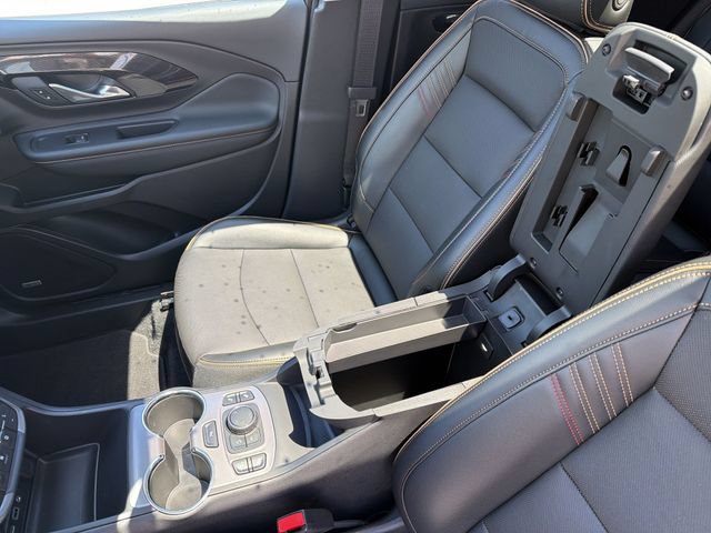 Used 2024 GMC Terrain AT4 w/ Infotainment Package II AWD/4WD image 23