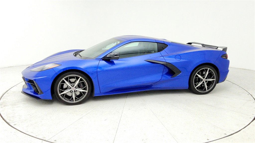 Used 2021 Chevrolet Corvette Stingray w/ Z51 Performance Package image 2