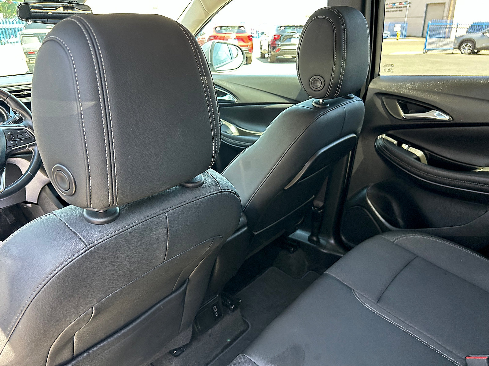 Used 2023 Buick Encore GX Select w/ Sport Touring Package FWD image 21