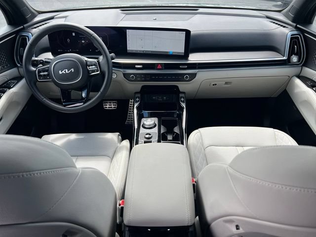 Used 2025 Kia Sorento SX Prestige AWD/4WD image 10
