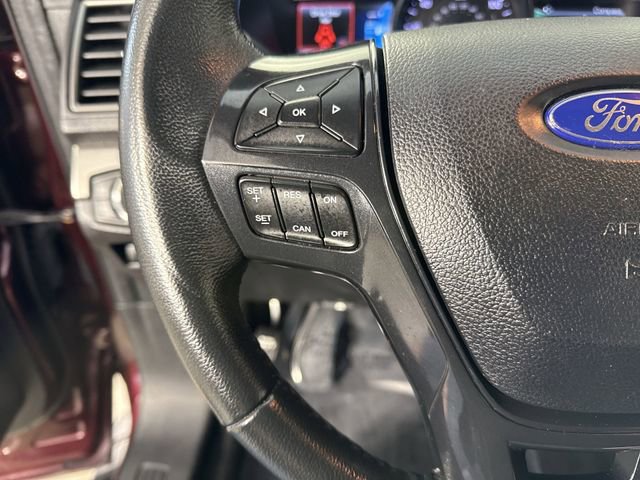 Used 2018 Ford Explorer XLT w/ Equipment Group 202A AWD/4WD image 12