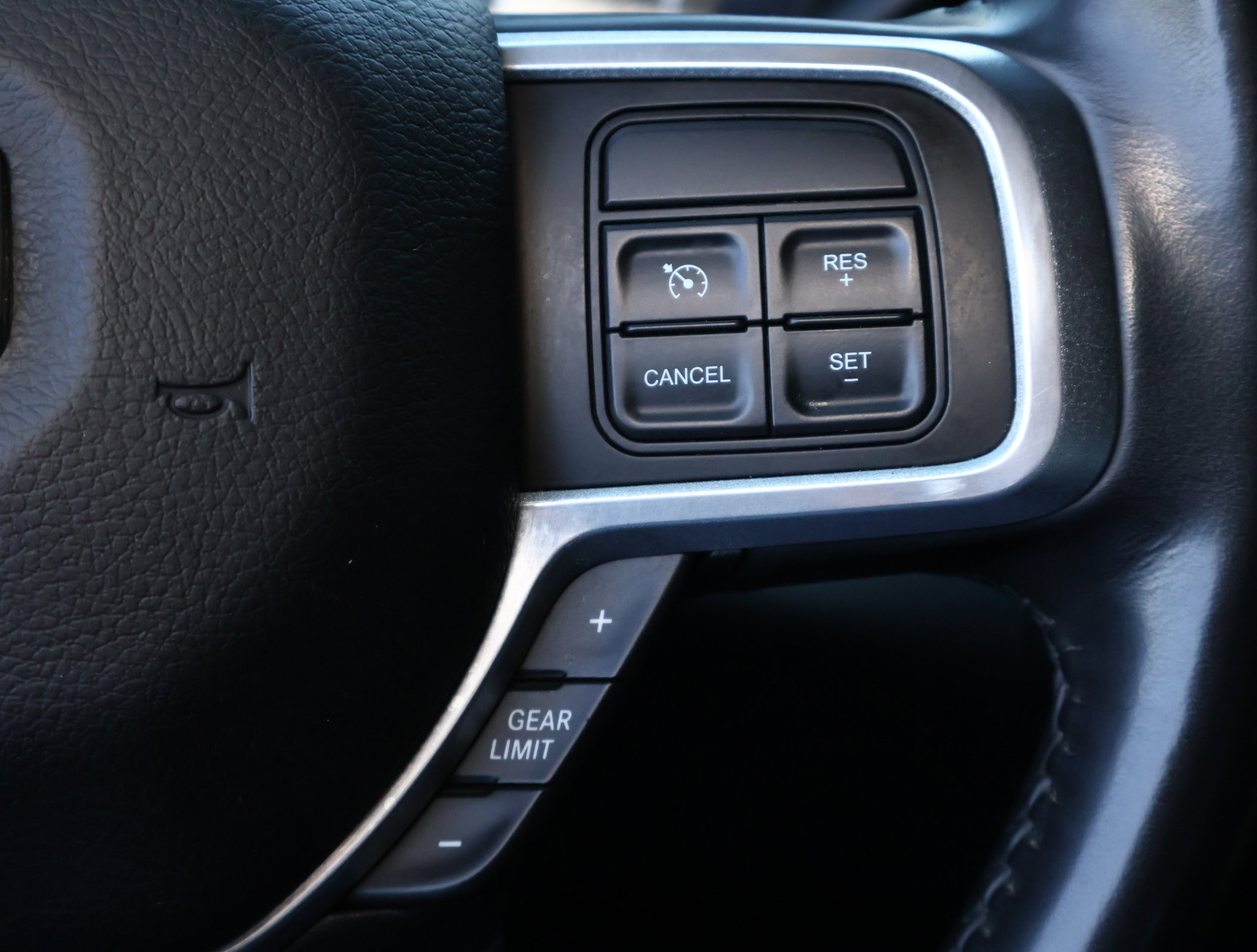 Used 2020 RAM 2500 Laramie w/ Night Edition AWD/4WD image 16