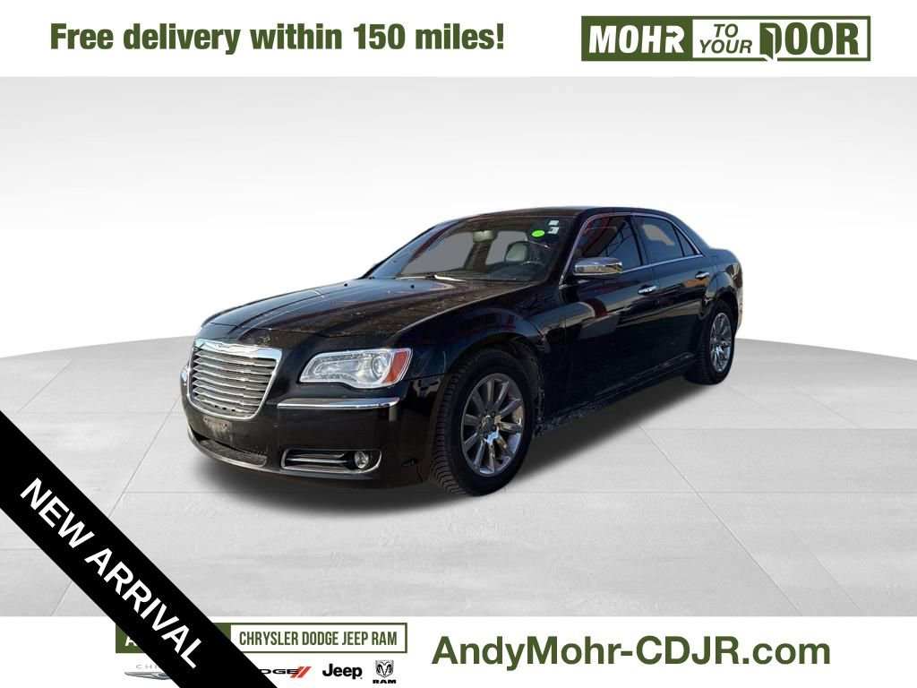 Used 2013 Chrysler 300 C image 3