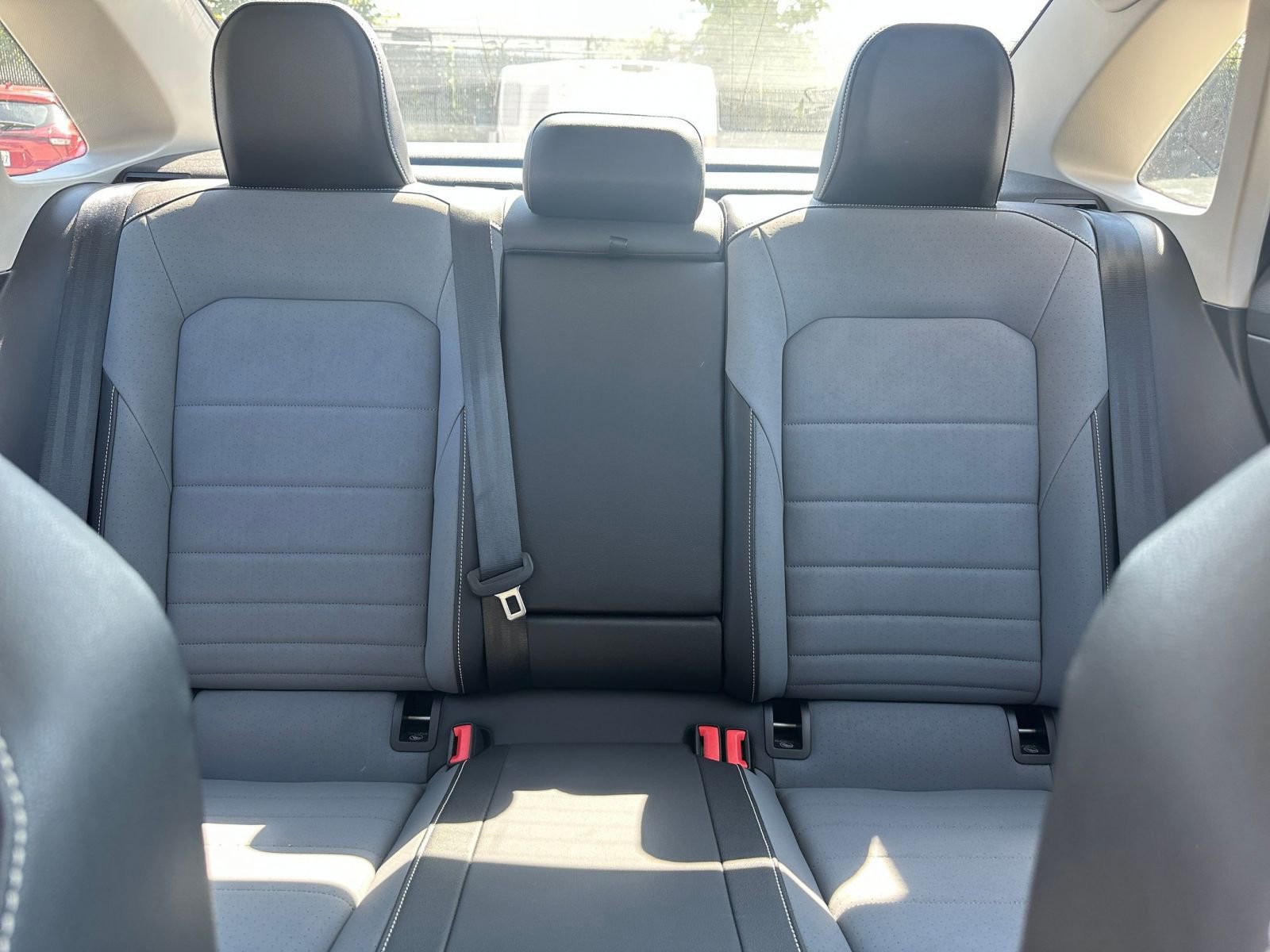 Used 2025 Volkswagen Jetta SE image 37