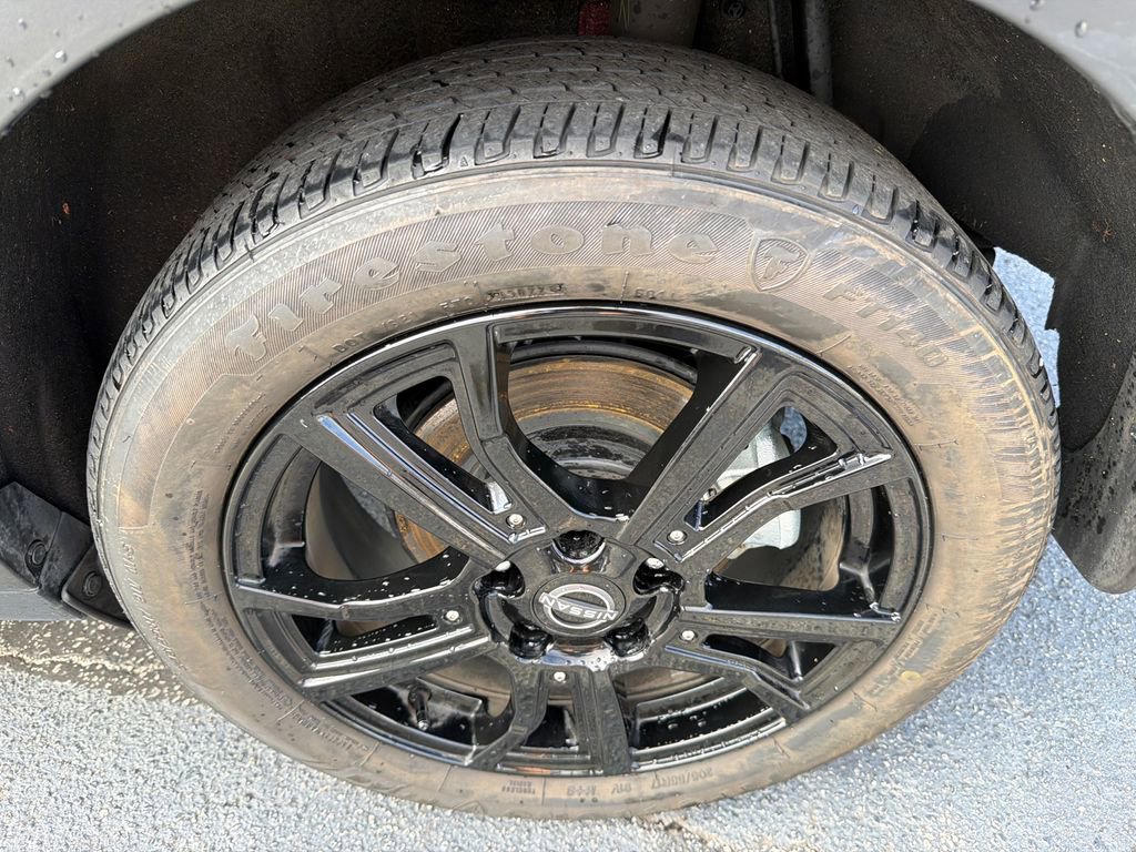 Used 2023 Nissan Kicks SR w/ SR Premium Package image 19