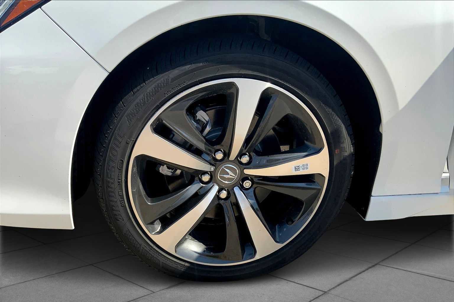 New 2025 Acura TLX w/ Technology Package image 12