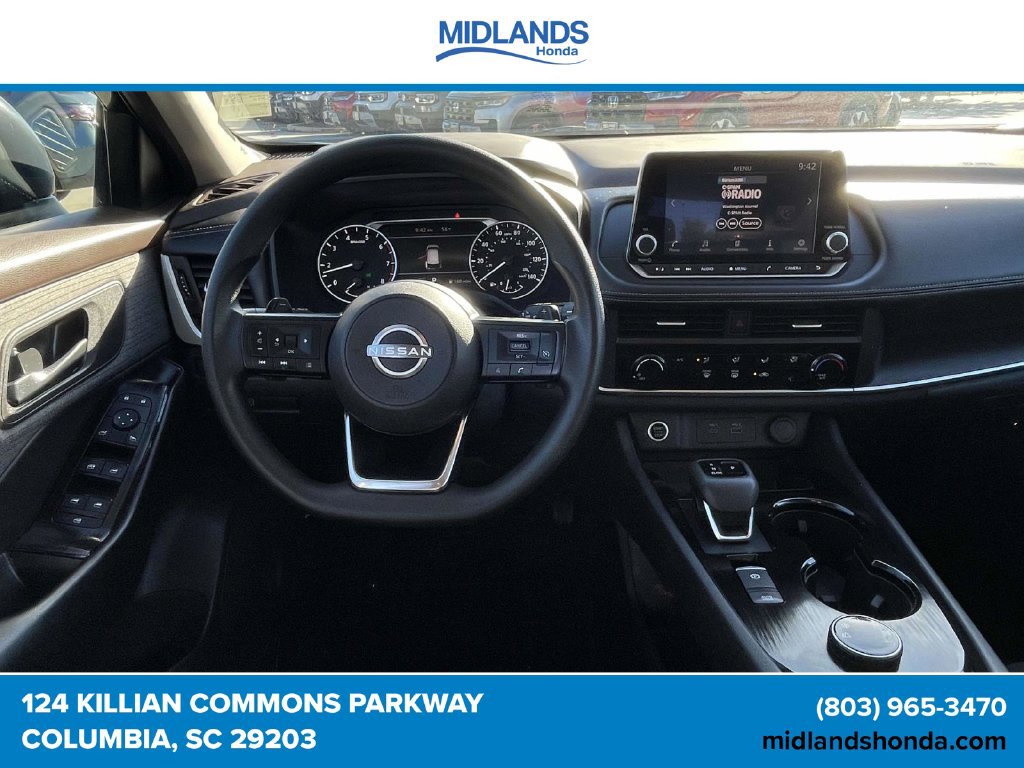 Used 2023 Nissan Rogue S AWD/4WD image 11