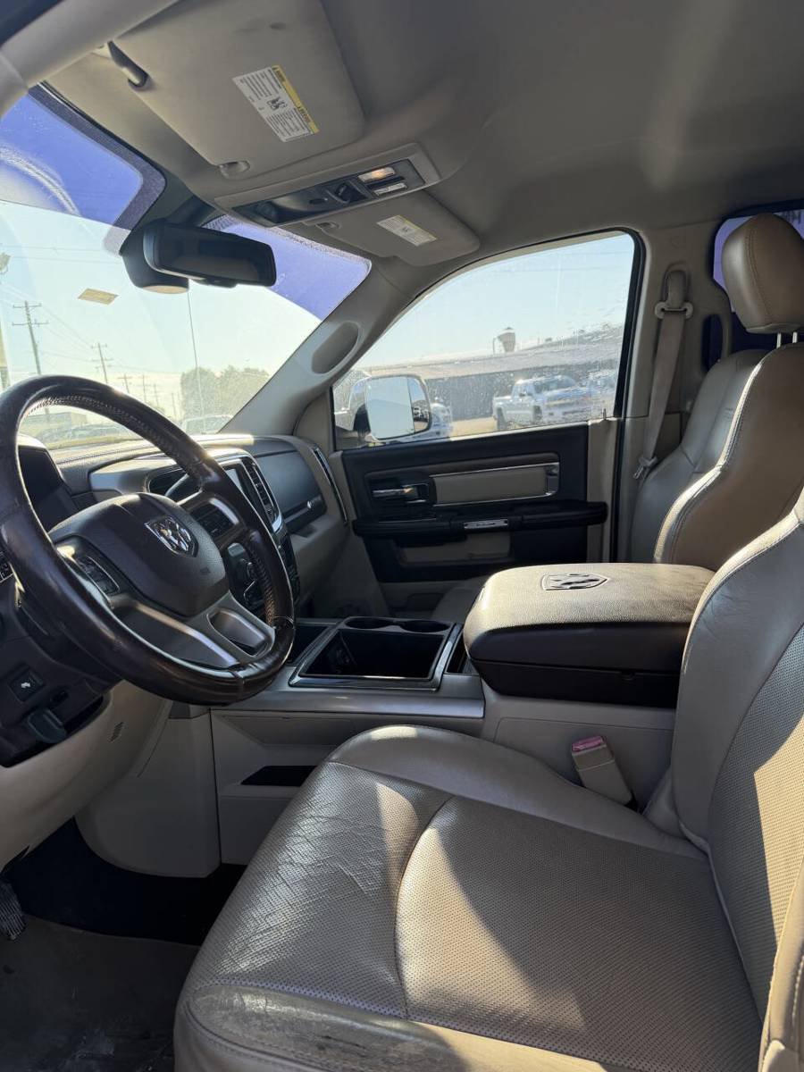 Used 2013 RAM 2500 Laramie w/ Protection Group AWD/4WD image 9