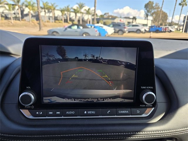 Used 2024 Nissan Rogue S image 11