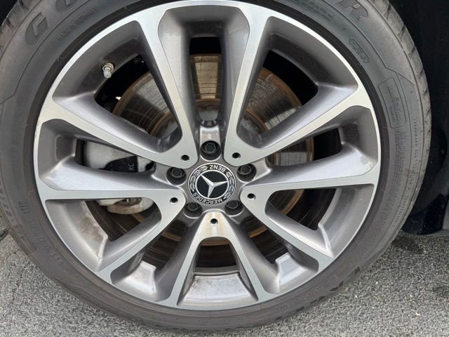 Used 2023 Mercedes-Benz E 450 4MATIC Sedan w/ Premium Package image 24