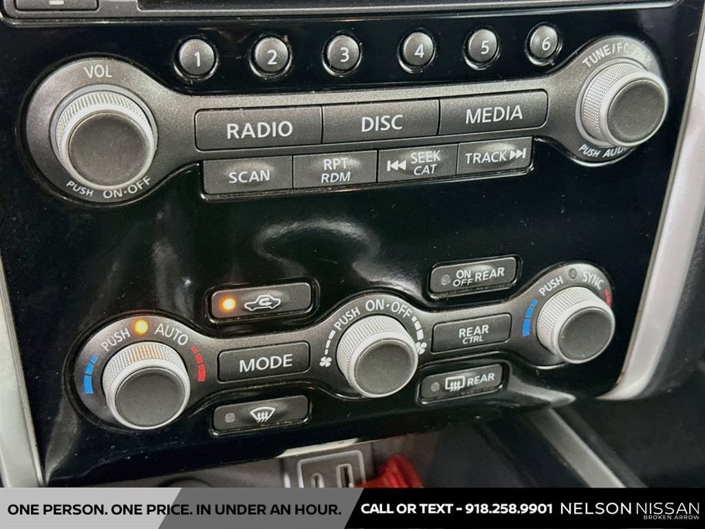 Used 2019 Nissan Pathfinder SV AWD/4WD image 14