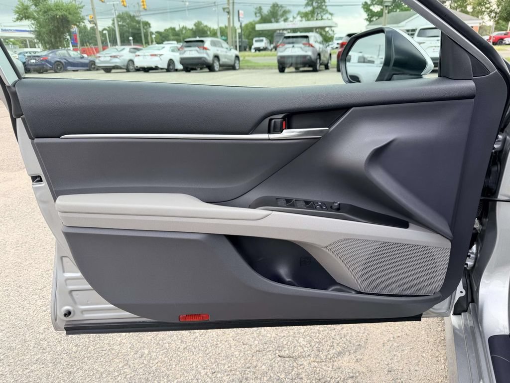 Certified 2022 Toyota Camry LE FWD image 17