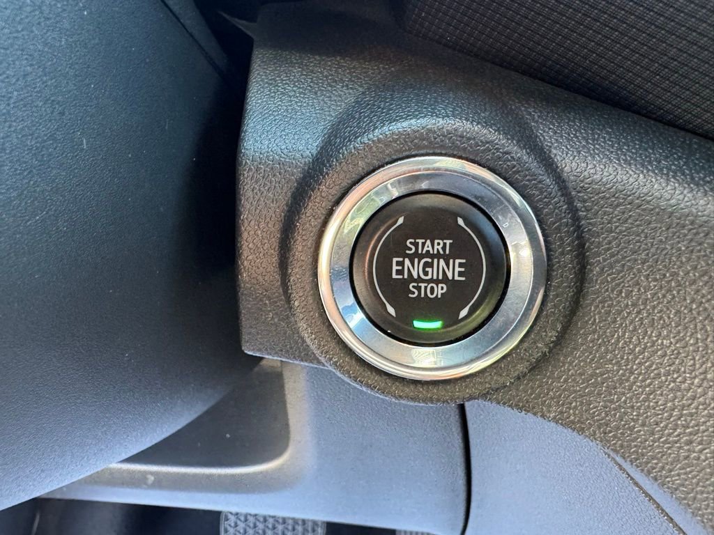 Used 2023 Chevrolet TrailBlazer RS image 28
