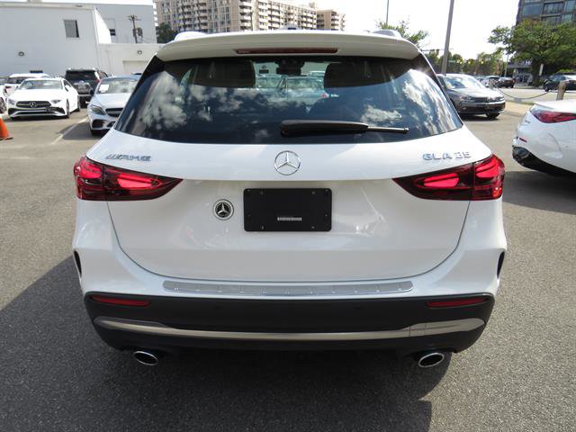 Used 2025 Mercedes-Benz GLA 35 AMG 4MATIC image 3