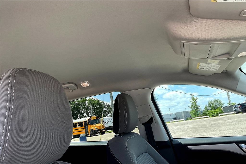 Used 2021 Ford Escape SE FWD image 18