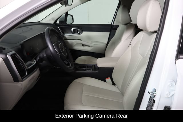 Used 2025 Kia Sorento S FWD image 13
