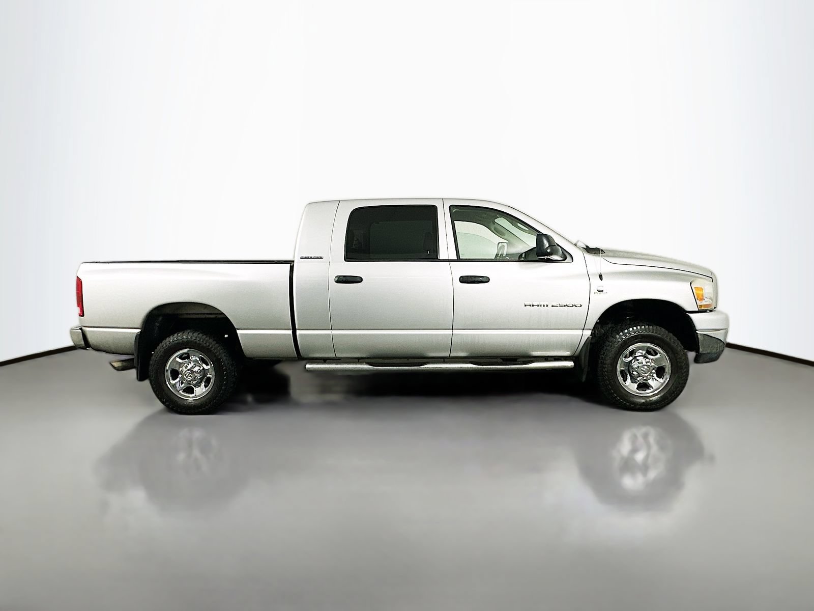Used 2006 Dodge Ram 2500 Truck SLT AWD/4WD image 8