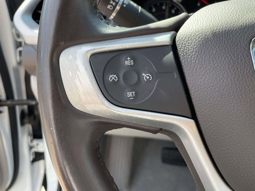 Used 2019 GMC Acadia SLT image 22