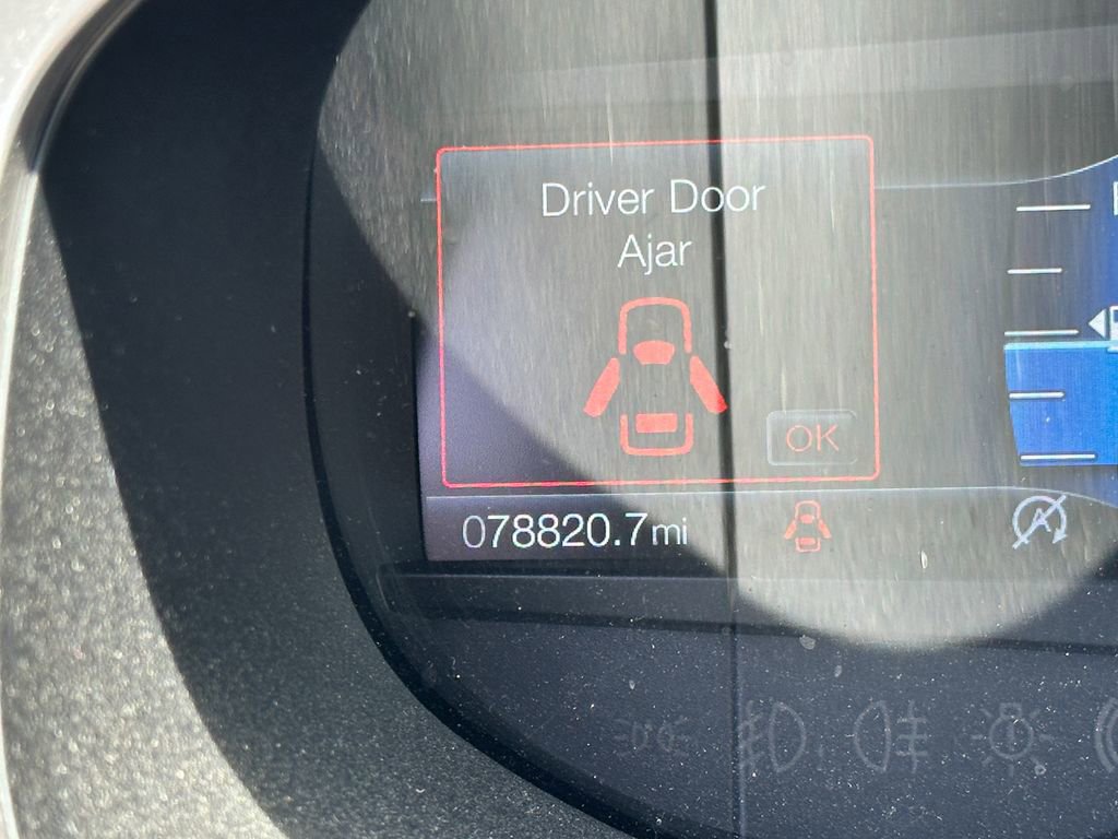 Used 2019 Ford Edge SEL w/ Equipment Group 201A AWD/4WD image 4