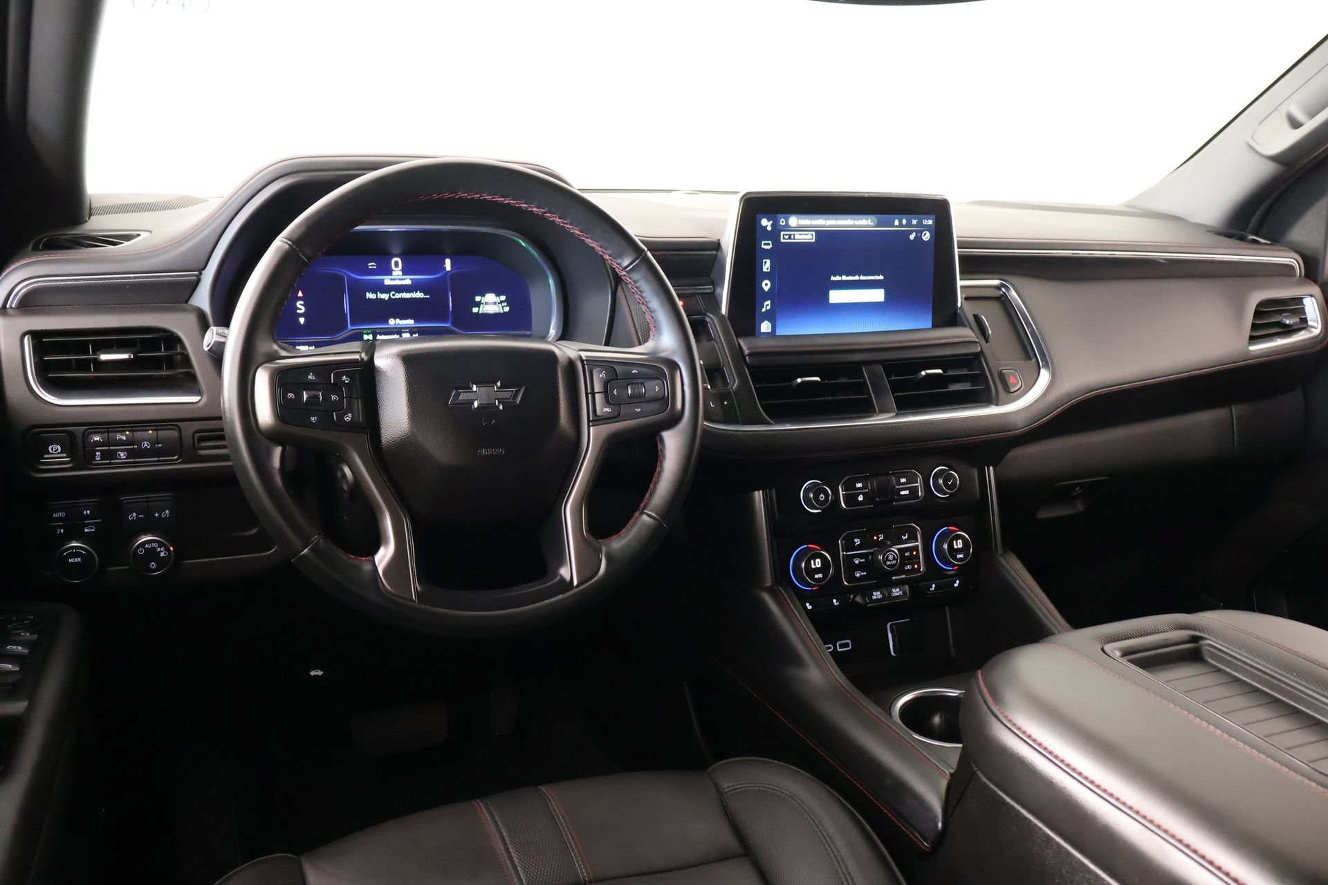 Used 2024 Chevrolet Tahoe RST w/ Luxury Package AWD/4WD image 2