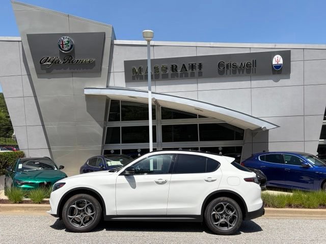 New 2026 Alfa Romeo Stelvio Sprint w/ Convenience Package AWD/4WD image 8