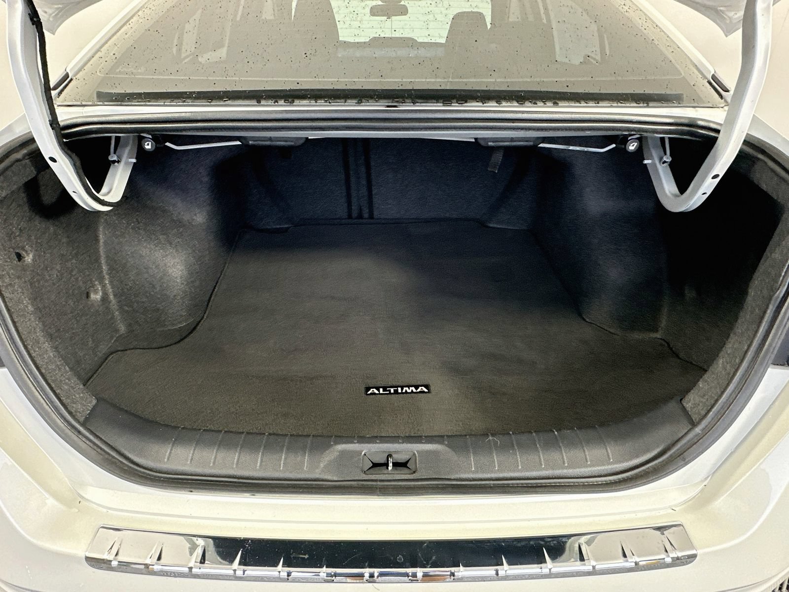 Used 2022 Nissan Altima 2.5 SR FWD image 23