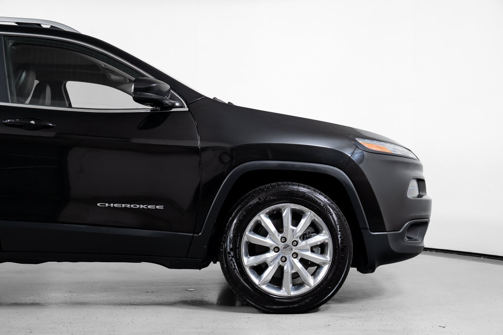 Used 2014 Jeep Cherokee Limited AWD/4WD image 4