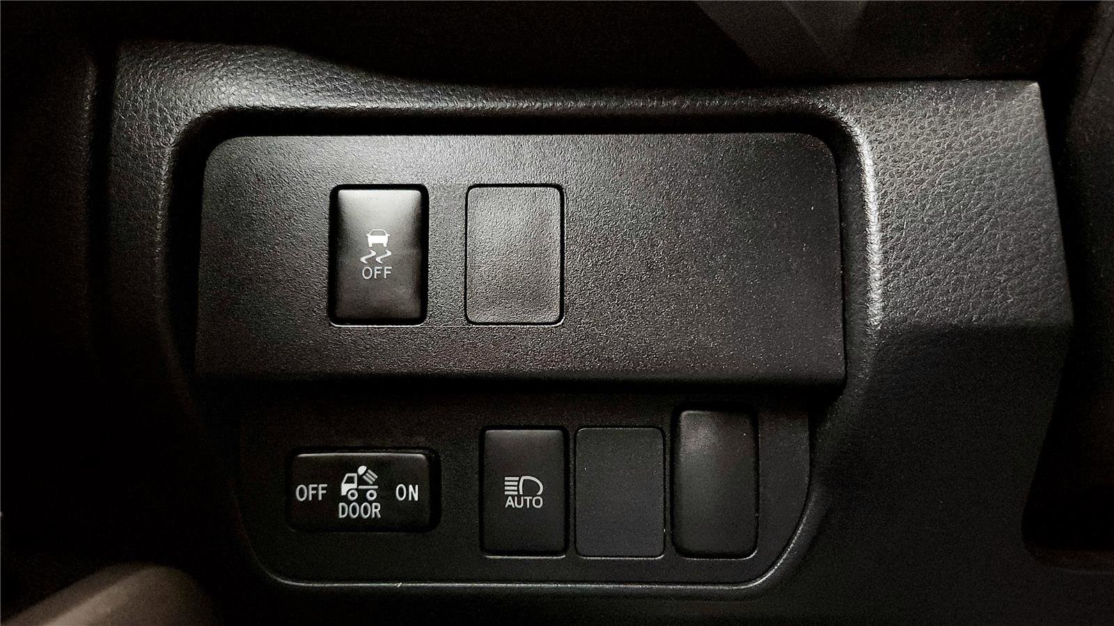 Certified 2021 Toyota Tacoma SR5 image 32