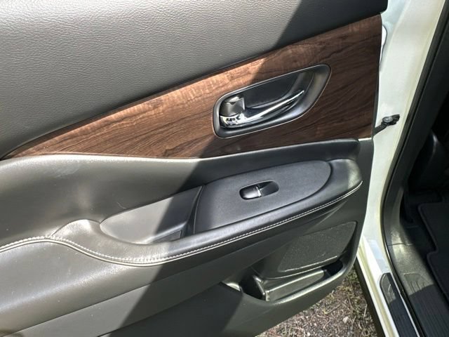 Used 2020 Nissan Murano Platinum w/ Cargo Package AWD/4WD image 15