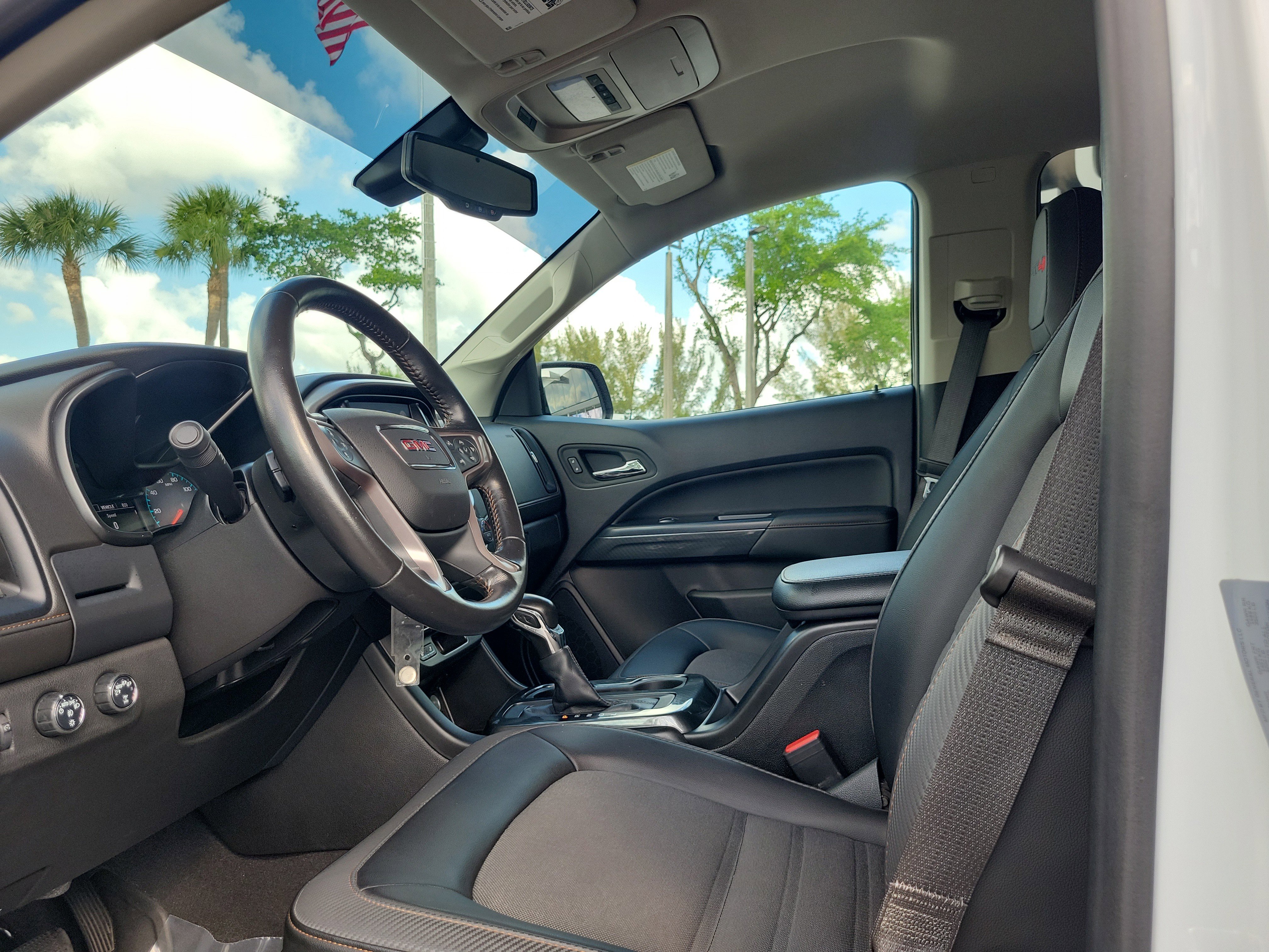 Used 2022 GMC Canyon AT4 w/ Trailering Package image 11