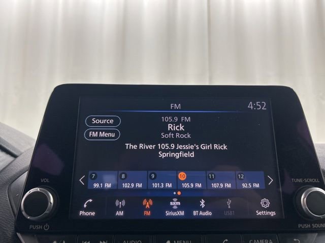 Used 2020 Nissan Sentra SV FWD image 14