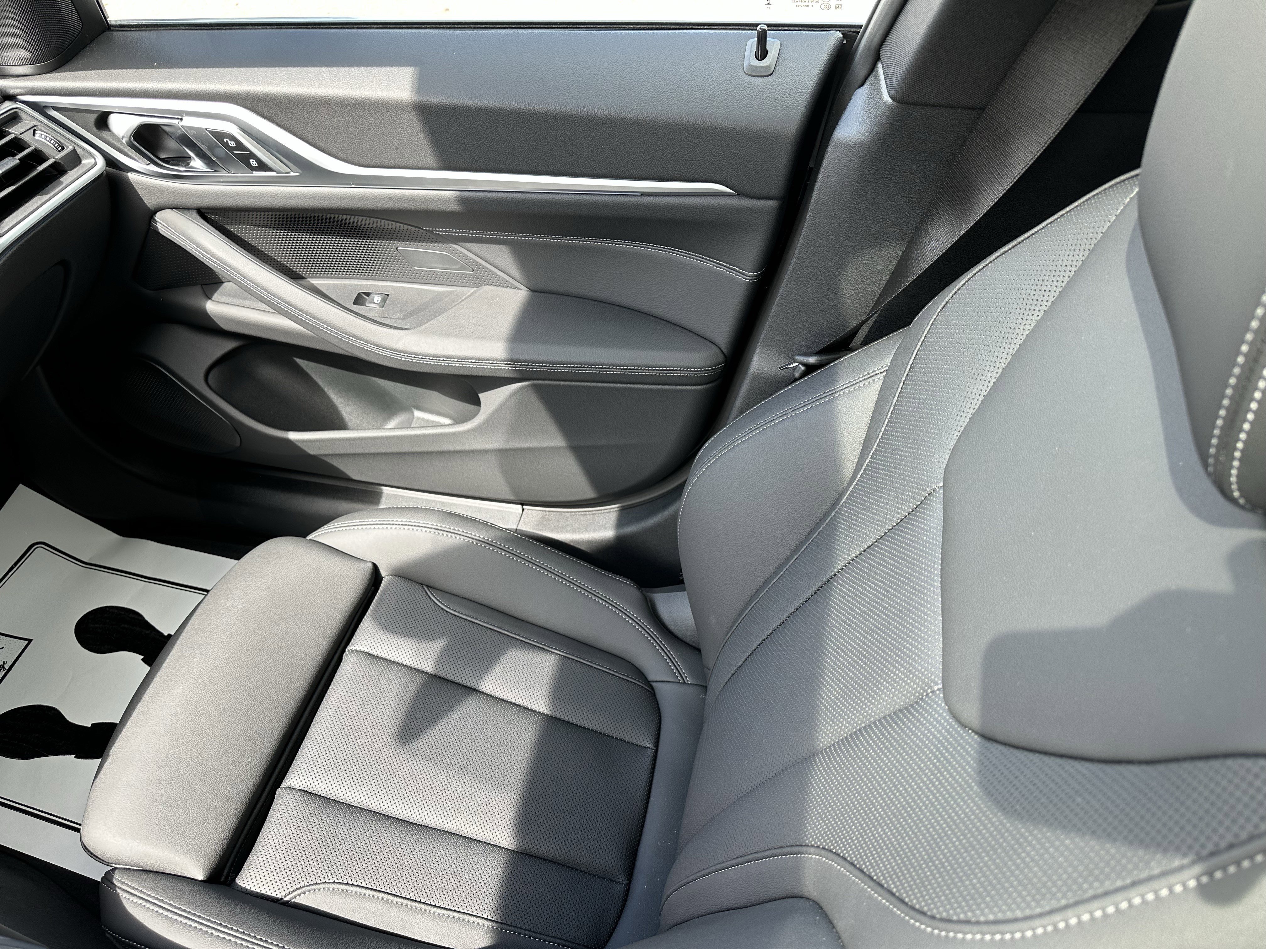 New 2024 BMW i4 eDrive40 w/ Premium Package image 11