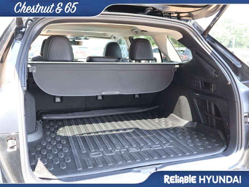 Used 2023 Subaru Outback Limited AWD/4WD image 16