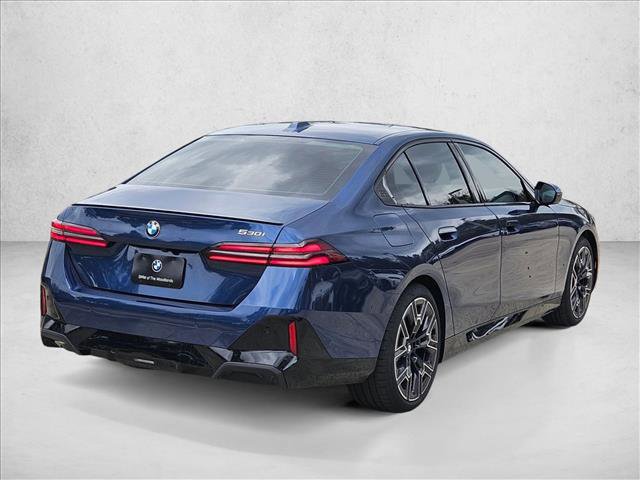 Used 2026 BMW 530i w/ M Sport Package image 5