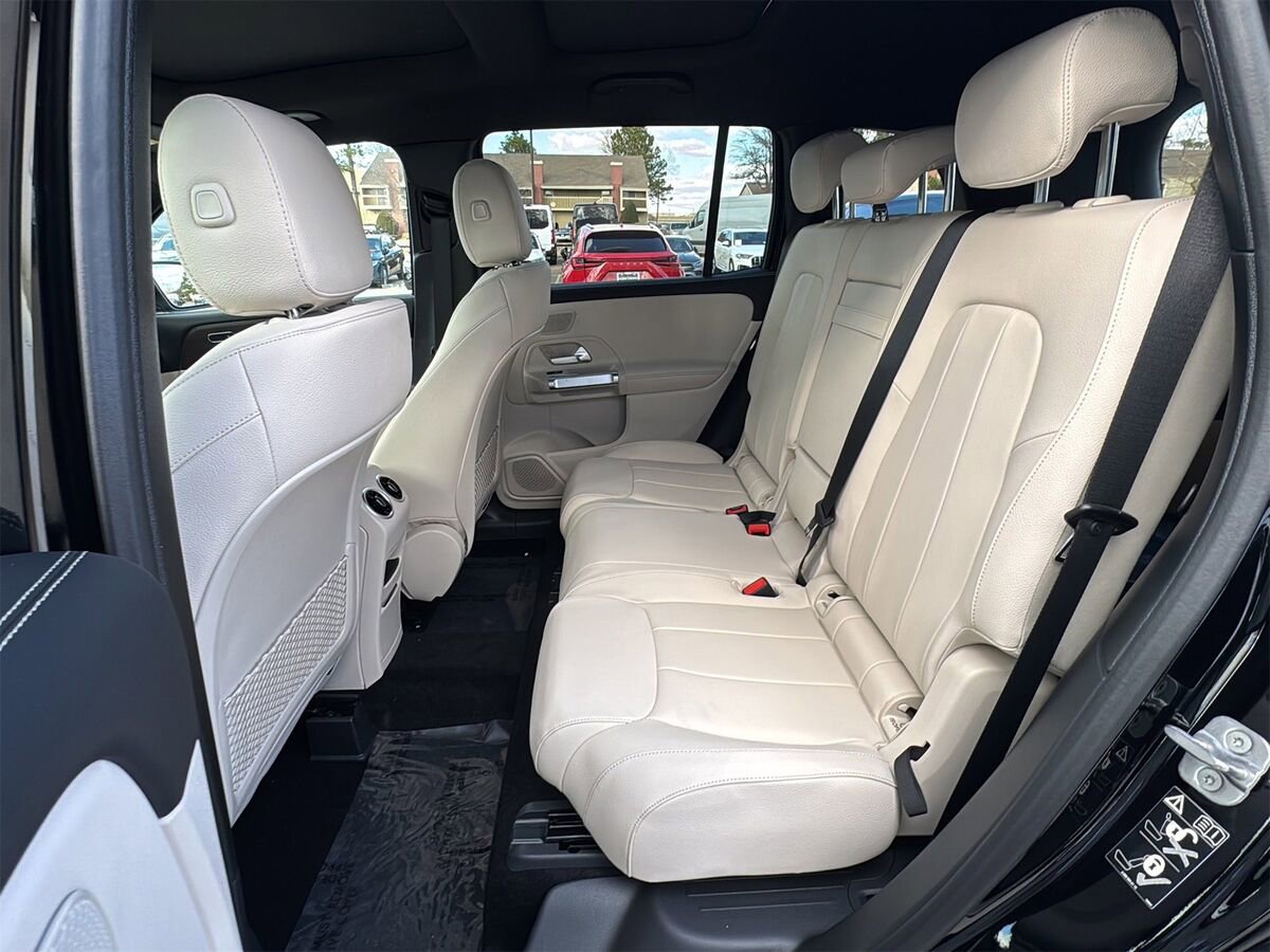 New 2026 Mercedes-Benz GLB 250 image 12