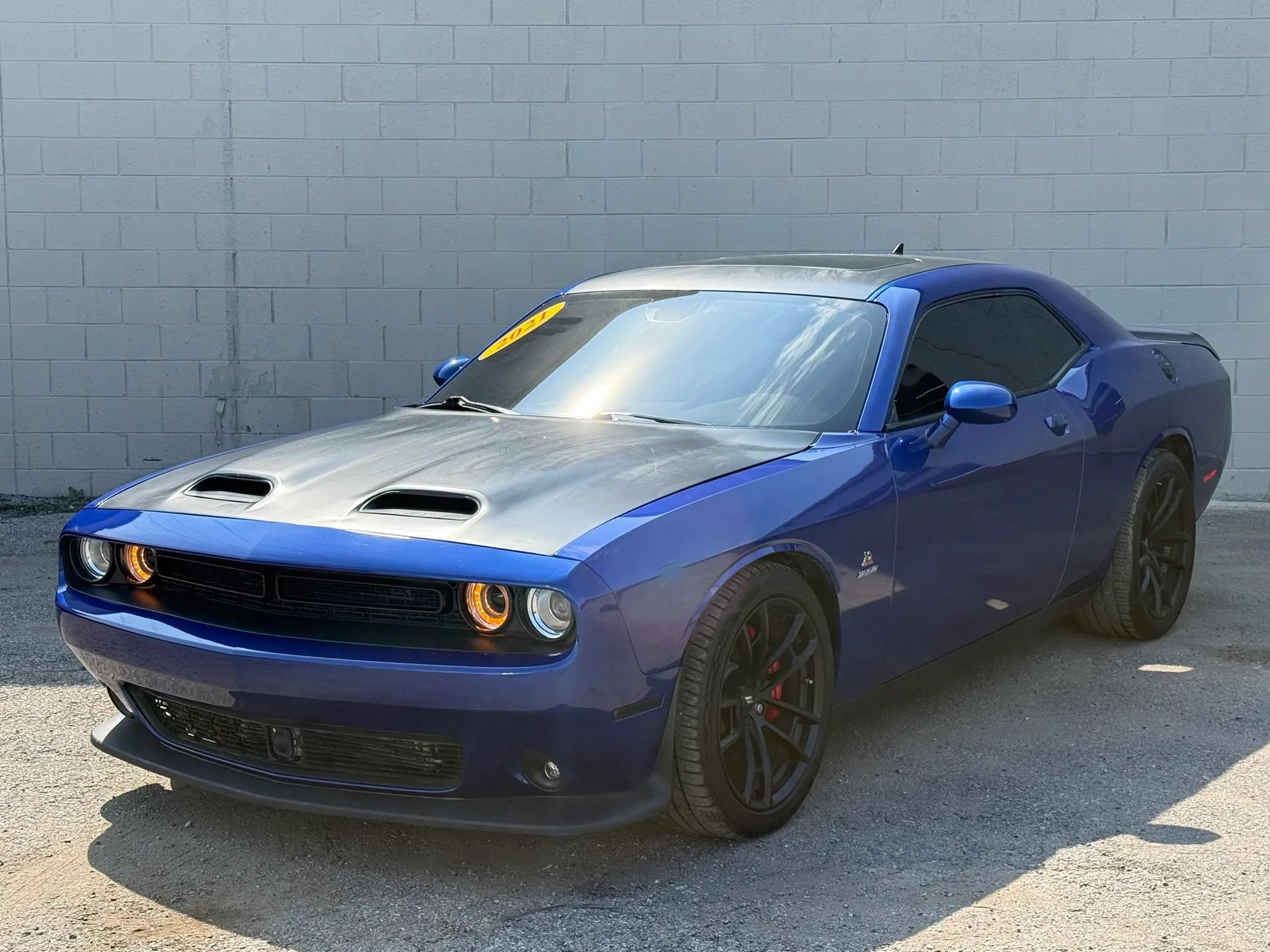 Used 2021 Dodge Challenger R/T Scat Pack RWD image 2