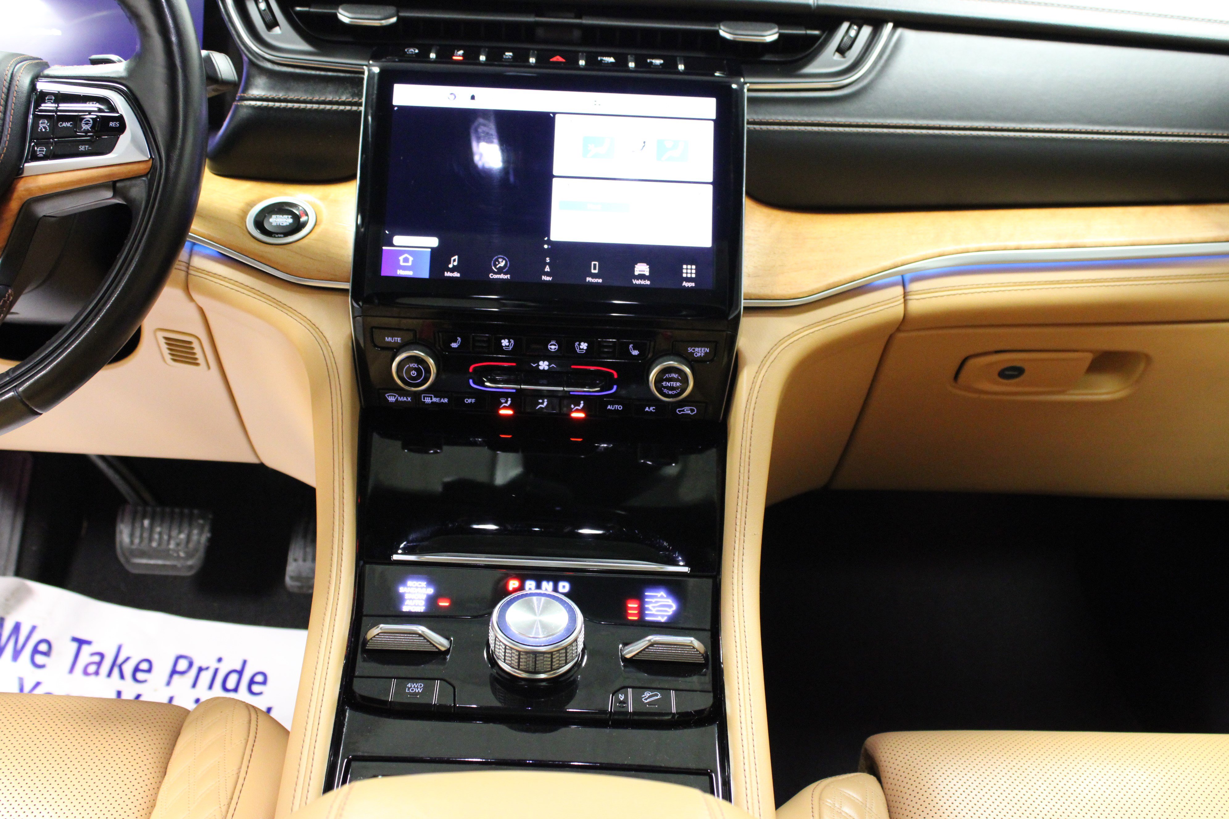 Used 2021 Jeep Grand Cherokee L Summit image 19