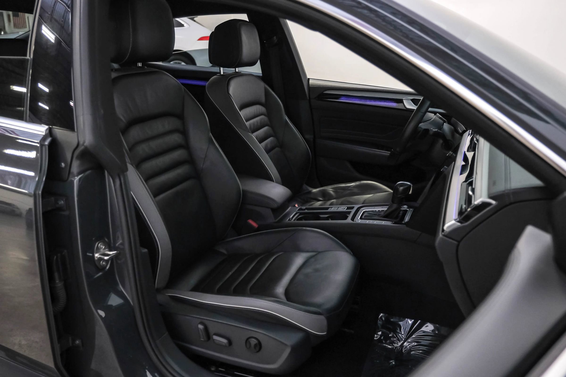 Used 2021 Volkswagen Arteon SEL image 31