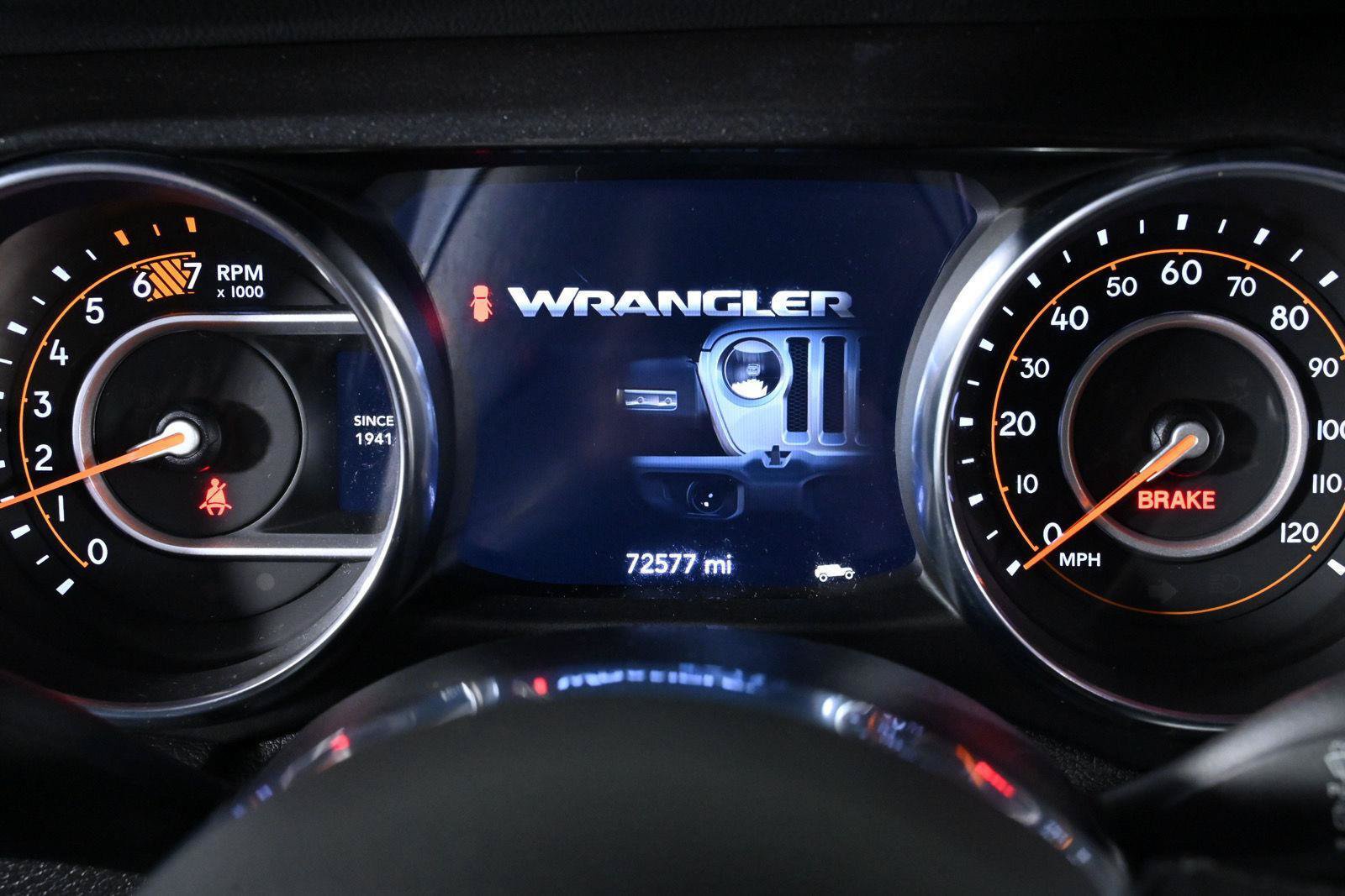 Used 2020 Jeep Wrangler Unlimited Sahara AWD/4WD image 17