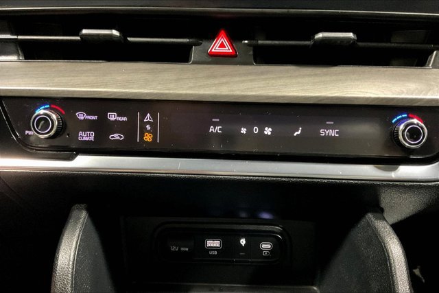 Used 2024 Kia Sportage X-Line w/ X-Line Premium Package AWD/4WD image 32