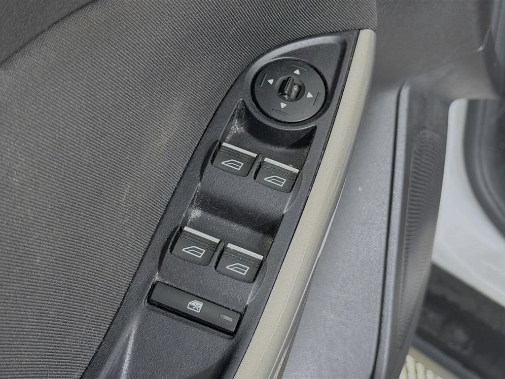 Used 2017 Ford Focus Titanium w/ Titanium Technology Package FWD image 21