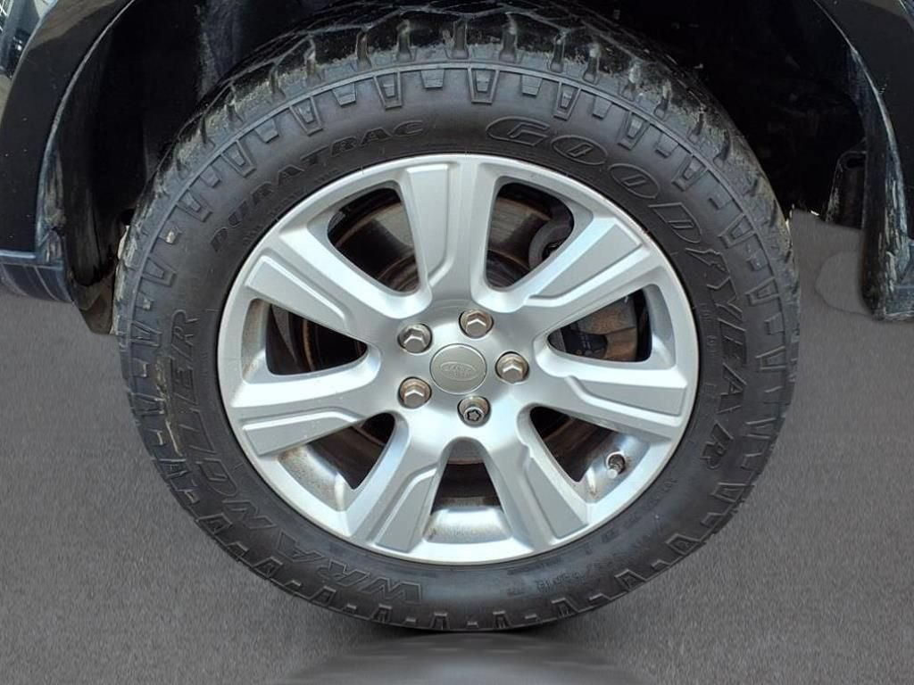 Used 2014 Land Rover LR4 HSE AWD/4WD image 9