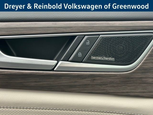 New 2026 Volkswagen Atlas SEL Premium R-Line image 23