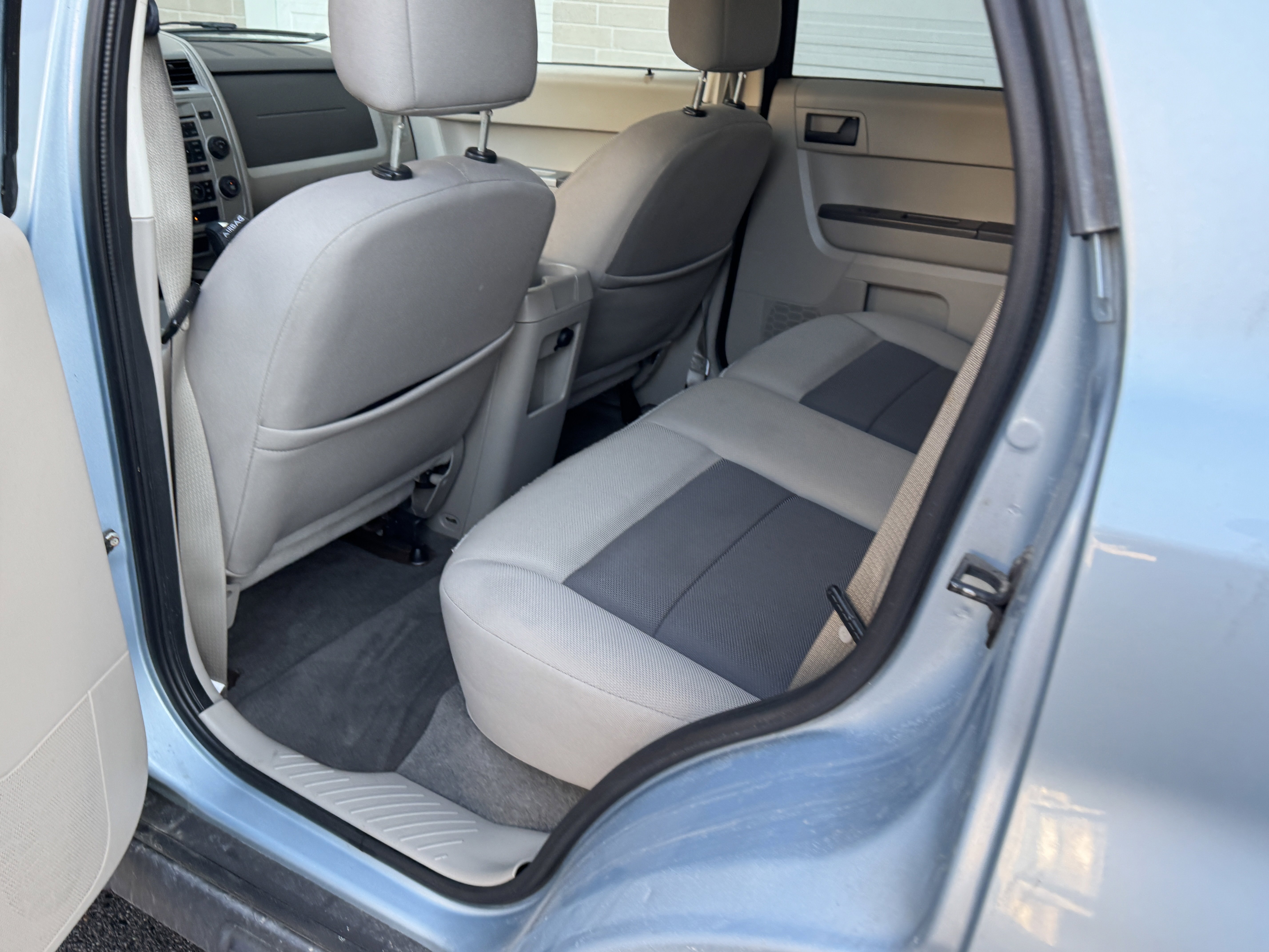 Used 2008 Ford Escape 4WD Hybrid image 27