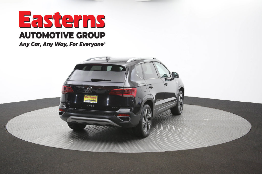 Used 2024 Volkswagen Taos SE AWD/4WD image 38
